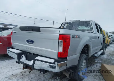 2018 Ford F-250 Xlt из США, поврежденный, VIN 1FT7W2BT5JEB43207